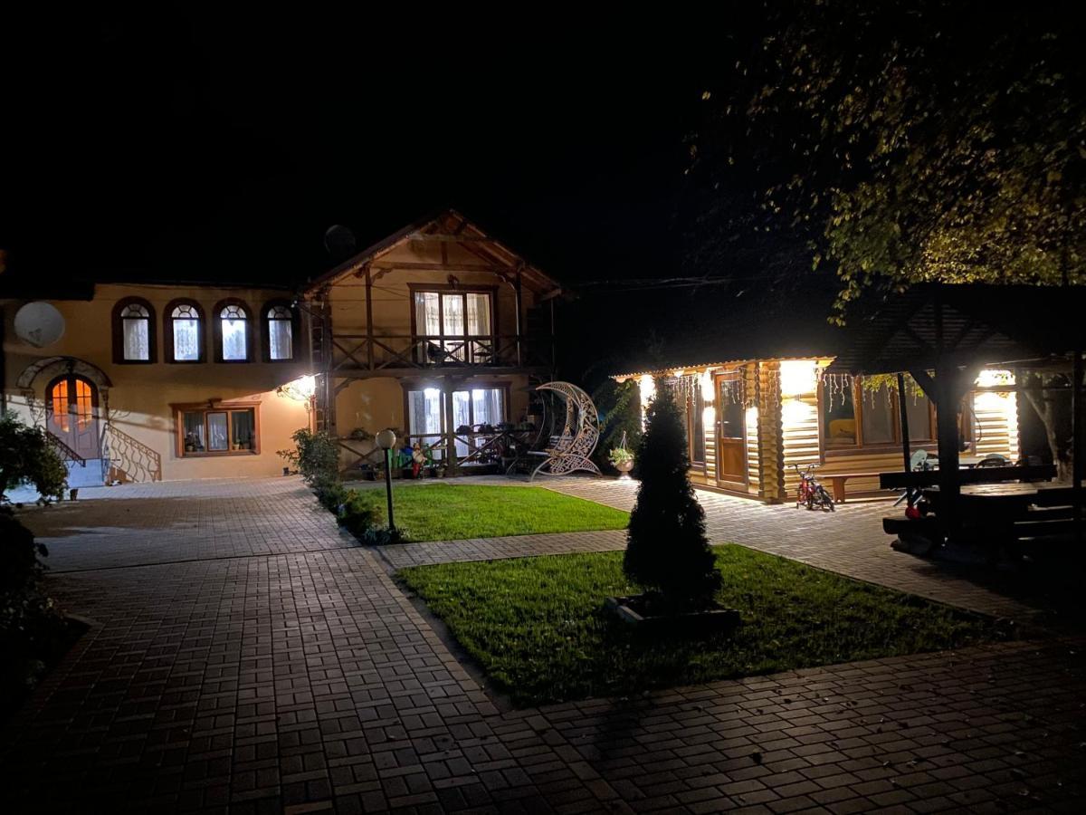 Rodynnyi Zatyshok Affittacamere Verkhovyna Esterno foto